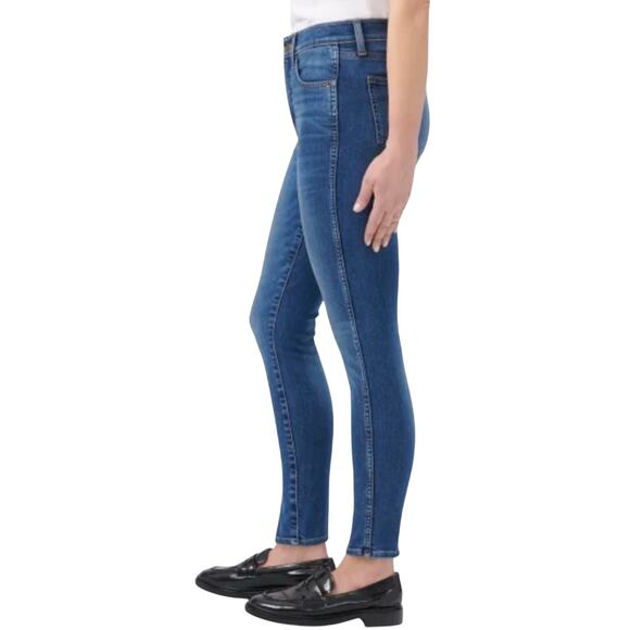 Kirkland Signature Women’s Jeans Stretch Blue Size 16 NWT - Picture 10 of 11